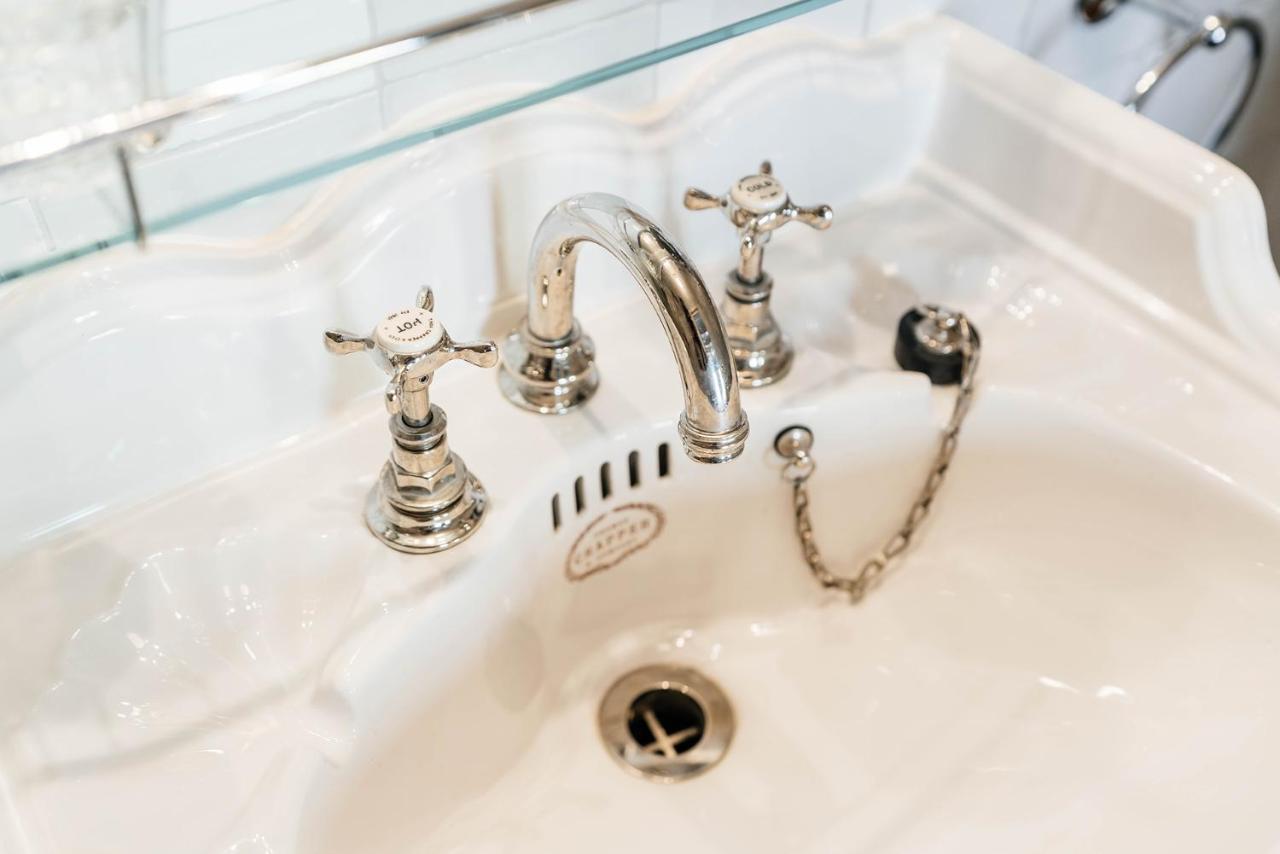 Classic Room,1073925778:JPEG